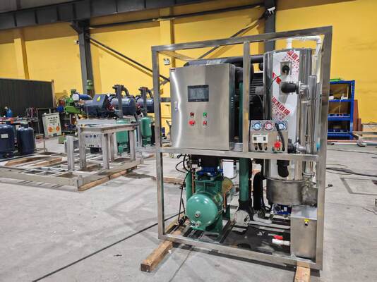 Ecoice Industrial Ice Making Machine Ice Tube Custom Machine 1ton Tube Ice Machine Ice Plant for Cool Drinks