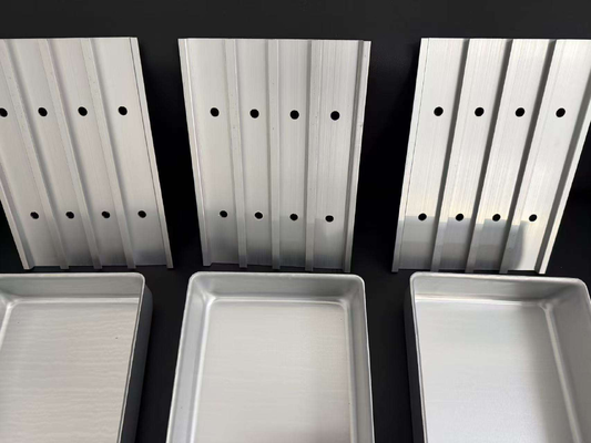 Custom Design Spot Welding Recyclable Food Grade Rectangle Aluminum Seafood Container Freezing Tray with Lids