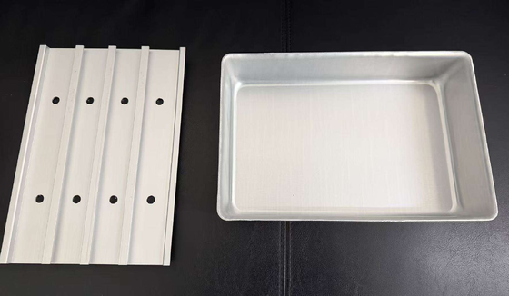 Custom Design Spot Welding Recyclable Food Grade Rectangle Aluminum Seafood Container Freezing Tray with Lids